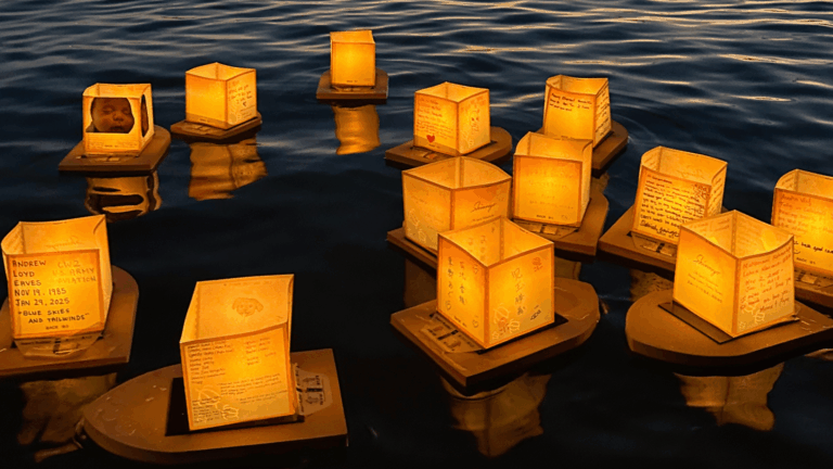Lantern Floating Hawaii Oahu